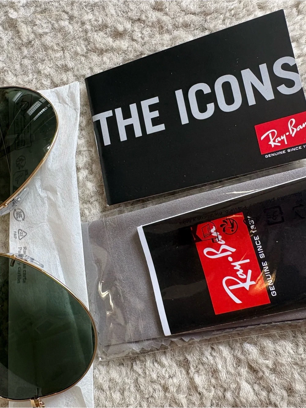 Ray-Ban Men’s Gold Frame Sunglasses with dark green lenses